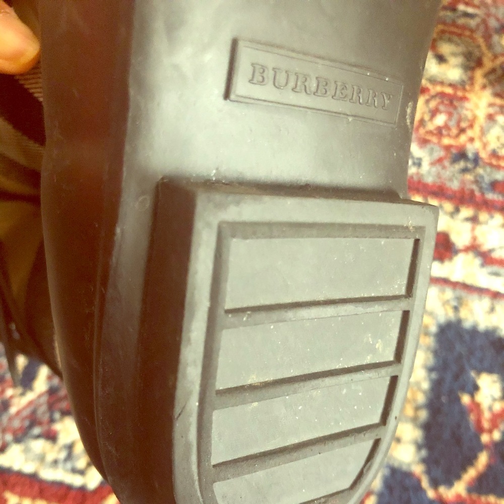 Burberry rain boot
